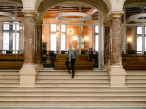 L’homme A Vu L’ours – Paris à Paris