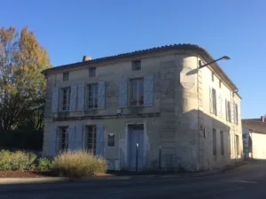 Villa Castagnary – Esprits créatifs ! à Saintes