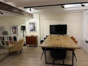 Clutch Agency à Paris