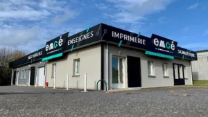 Emgé – Enseignes, signalétique, marquage véhicules, PLV, imprimerie à Saint-Malo