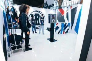 Agence Bonjour – Hôtes et hôtesses d’accueil, Brand Ambassadors, Event Staff Paris à Paris