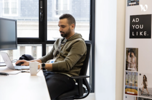 ADYOULIKE SA à Neuilly-sur-Seine