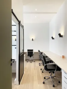 Agence 1988 à Paris