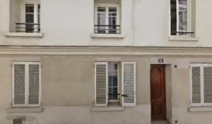 Canard Rose à Paris