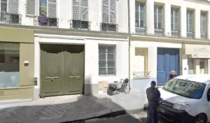 Edifice communication à Paris