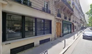 LBDadvertisement à Paris