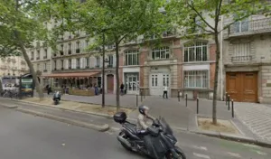 VERSUS Fully Tailored Creation à Paris