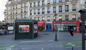 Studio 20+100 à Paris