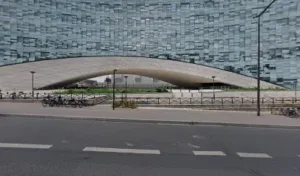 M Publicité à Paris