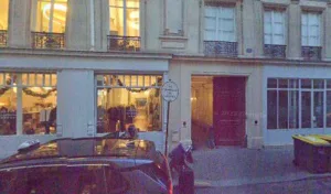 Amicalement Vôtre à Paris